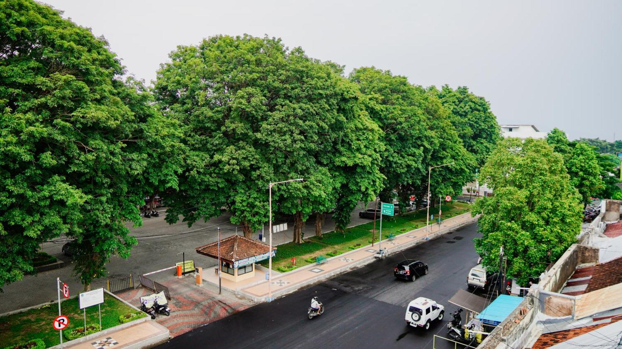 Dormitory Tourism Sritanjung Banyuwangi By Gajahsora Management Exteriér fotografie