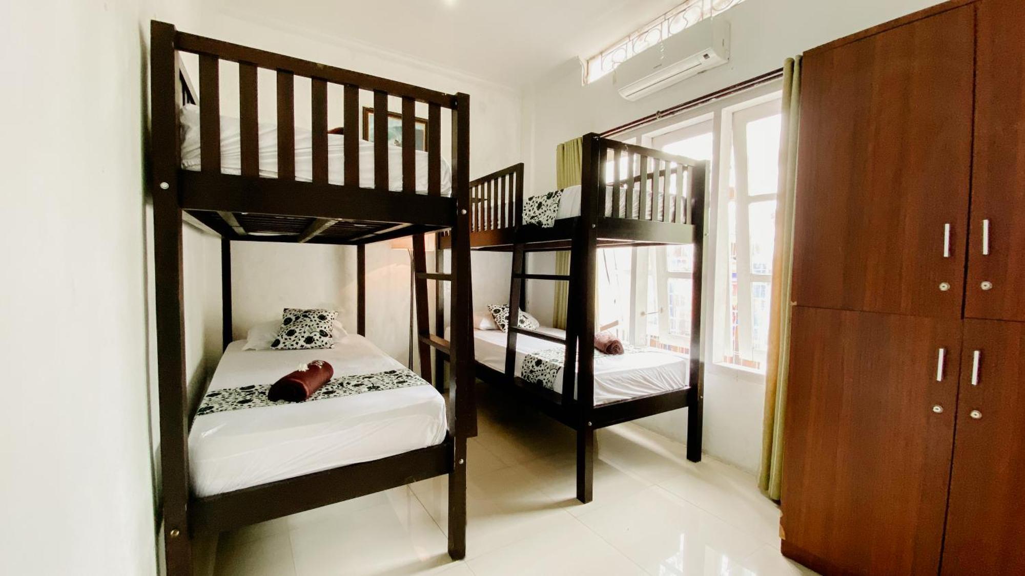 Dormitory Tourism Sritanjung Banyuwangi By Gajahsora Management Exteriér fotografie